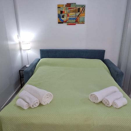 Al Teatro Verdi Luxury Apartment Σαλέρνο Εξωτερικό φωτογραφία