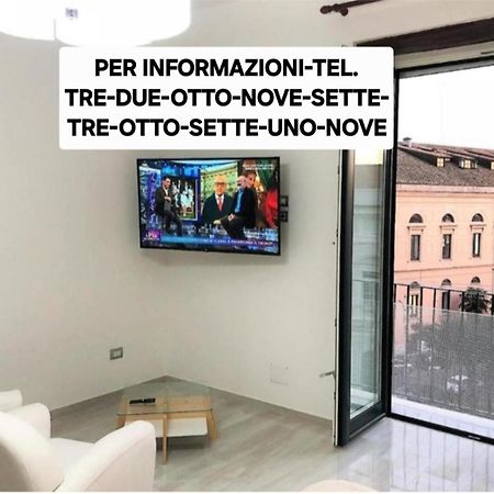 Al Teatro Verdi Luxury Apartment Σαλέρνο Εξωτερικό φωτογραφία