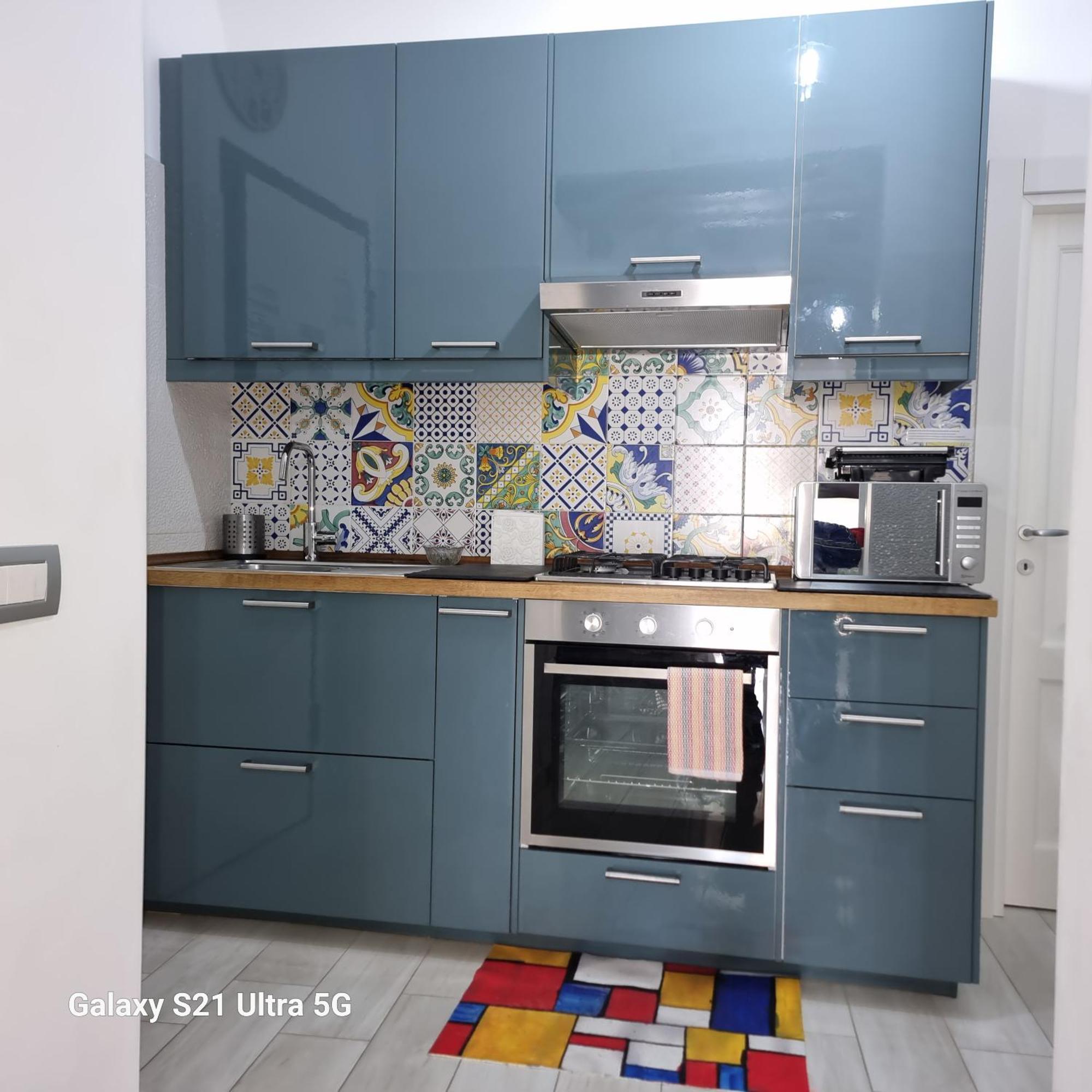 Al Teatro Verdi Luxury Apartment Σαλέρνο Εξωτερικό φωτογραφία