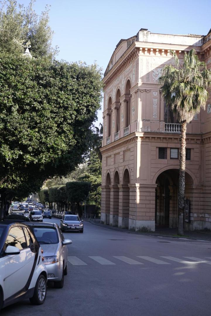 Al Teatro Verdi Luxury Apartment Σαλέρνο Εξωτερικό φωτογραφία